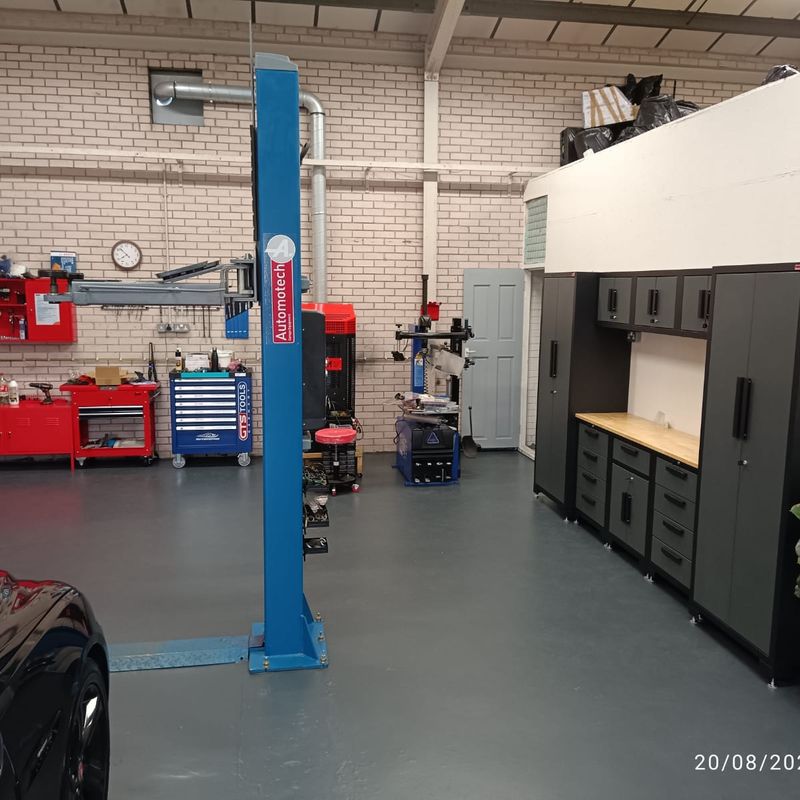 Workshop image mb-garage-renovation